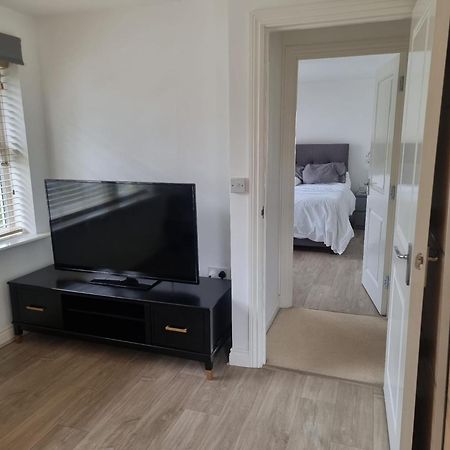 Bromley Common- Double Bedroom With En-Suite With Private Lounge In Shared Town House Eksteriør billede